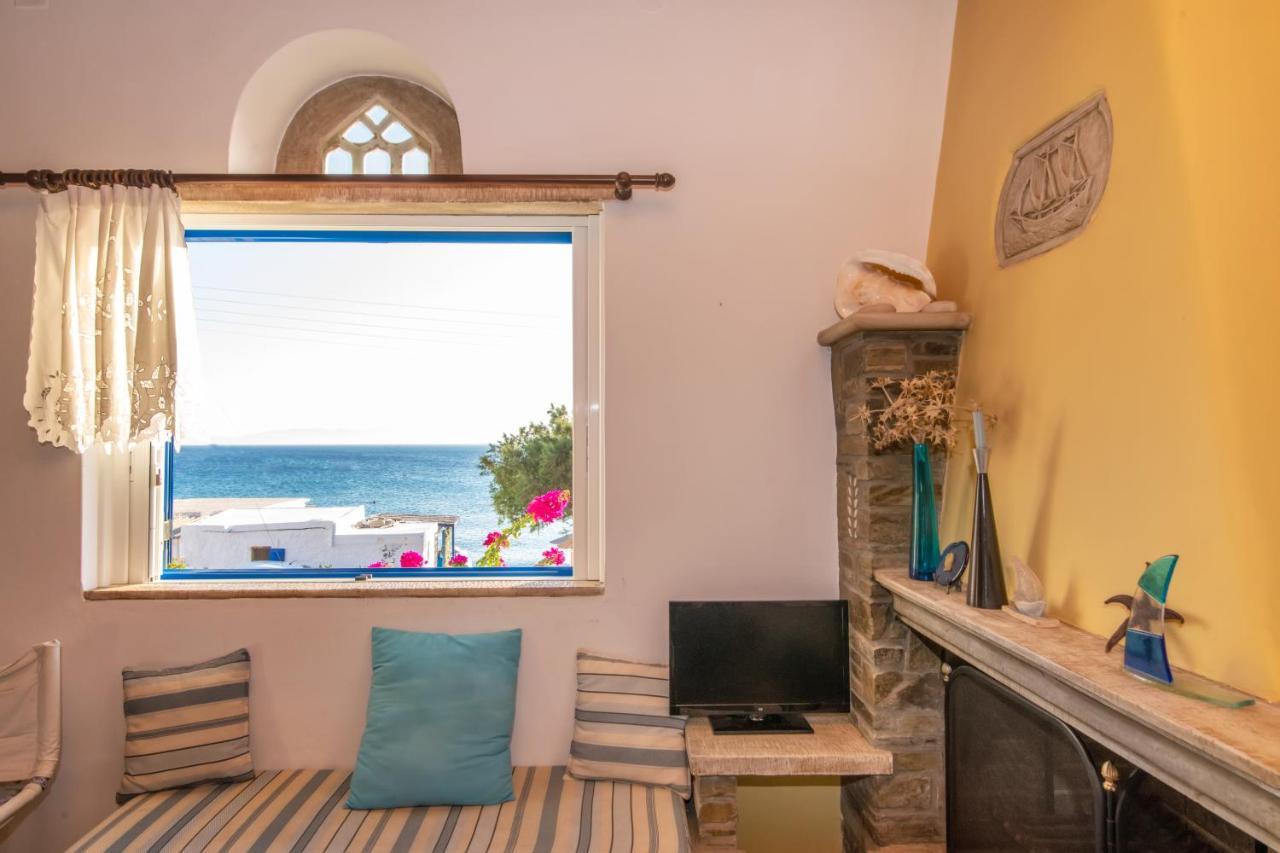 Traditional House By The Sea Istérnia Eksteriør bilde